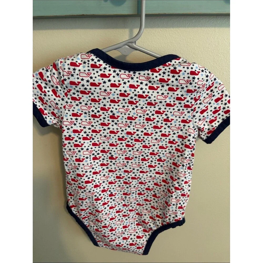 Vineyard Vines White Bodysuit with Red Whale & Navy Trim size 3-6 months